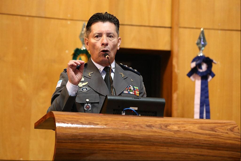 Em fevereiro de 2023, Assumção chegou a retirar a tornozeleira eletrônica durante sessão da Assembleia Legislativa