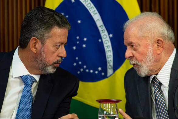 Na ordem, o presidente da Câmara, Arthur Lira, e o presidente da República, Luiz Inácio Lula da Silva