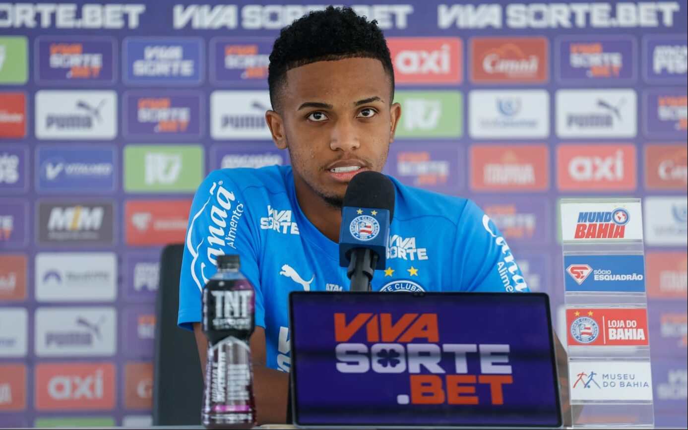 Kayky durante entrevista coletiva na Cidade Tricolor (Foto: Rafael Rodrigues / EC Bahia)