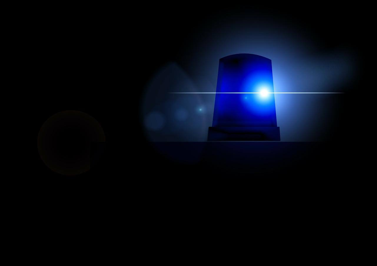 Criminosos deixaram dinheiro em carro após latrocínio, segundo boletim da PM