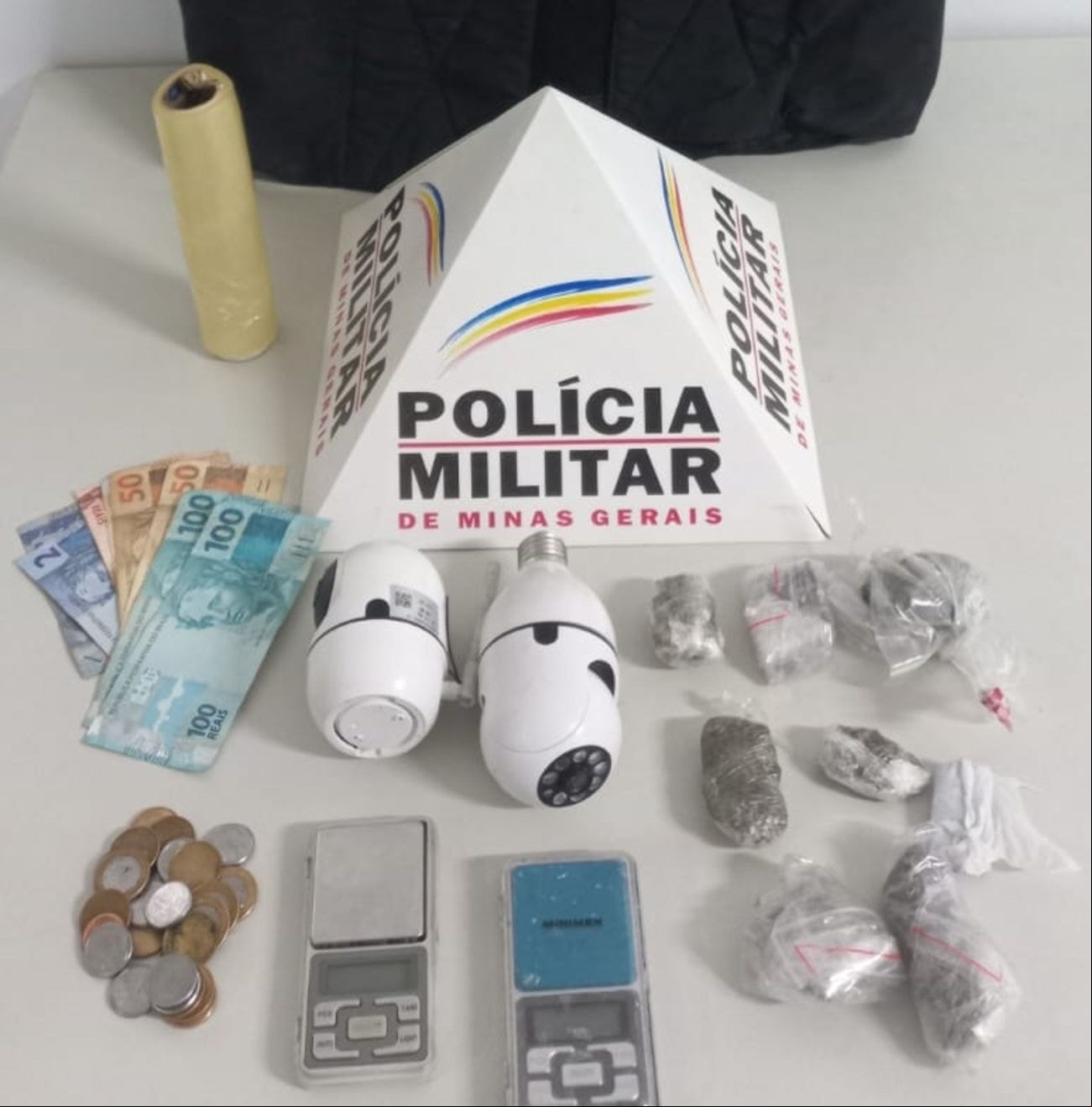 Material foi apreendido pela Polícia Militar de Minas Gerais (PMMG) nessa sexta-feira (6 de junho)