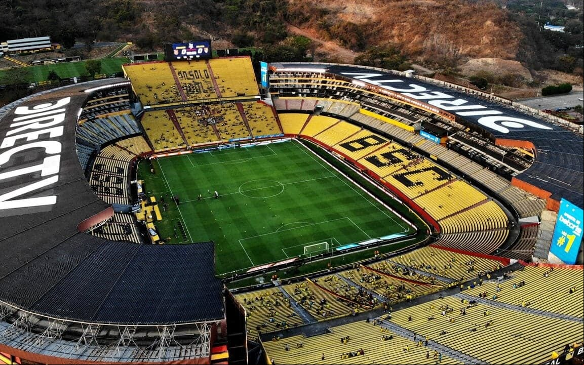 Estádio Monumental será o palco do duelo entre Equador e Brasil (Foto: Franklin Jacome/AFP)