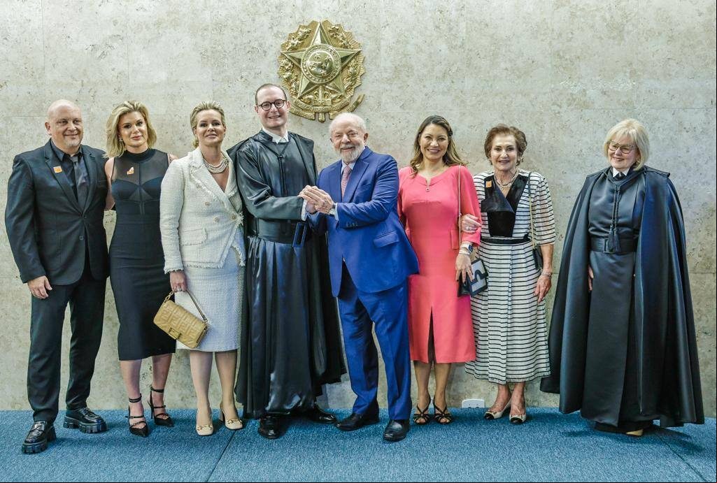 O presidente da República, Luiz Inácio Lula da Silva, e a primeira-dama, Janja da Silva, na posse do ministro do STF Cristiano Zanin