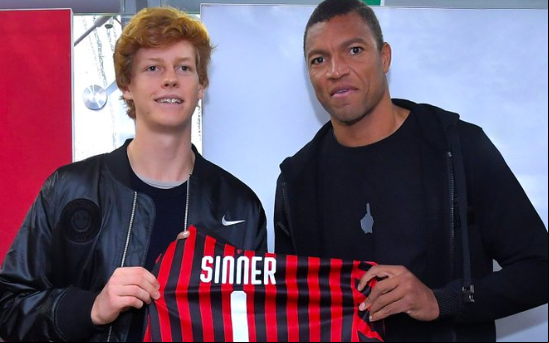 Sinner e o ex-goleiro brasileiro Dida, ídolo do Milan (Arquivo/reprodução)