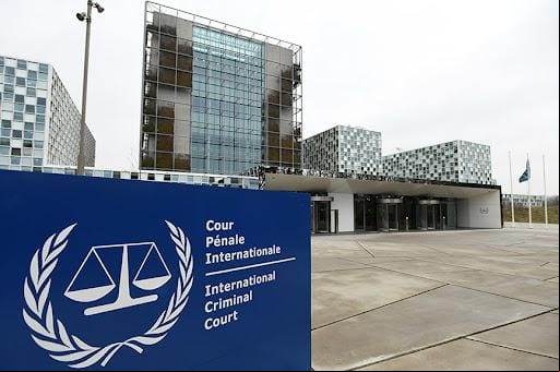"Nem todos os Estados do mundo se engajaram em todas as regras deste jogo, a saber, por exemplo, o Estatuto de Roma, que estabelece o Tribunal Penal Internacional"
