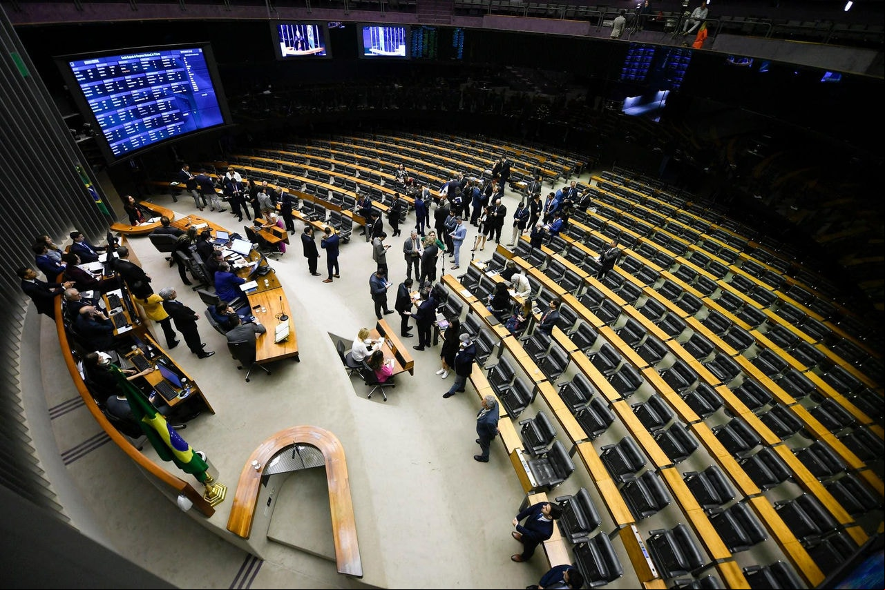Plenário da Câmara dos Deputados durante sessão conjunta do Congresso Nacional destinada à apreciação de 12 PLNs, entre eles, o PLN 29/2023, que estima a receita e fixa a despesa da União para 2024
